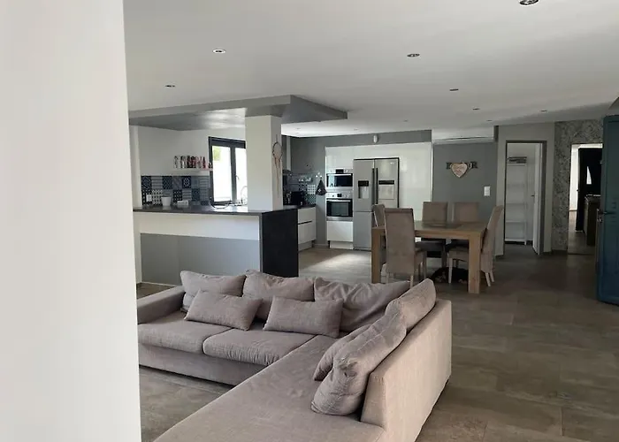 3 Avec Piscine Privative 别墅